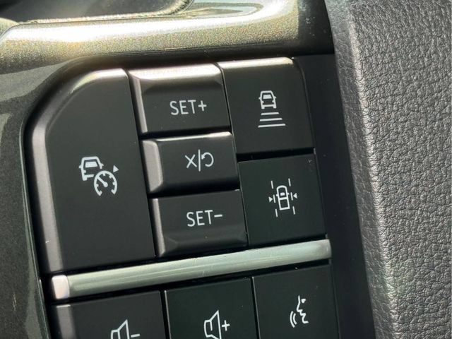 Used 2023 Ford Expedition Limited AWD/4WD image 21