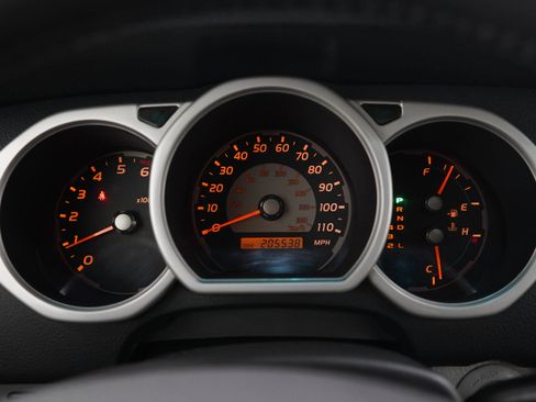 Used 2005 Toyota 4Runner Sport AWD/4WD image 22