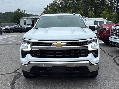 Certified 2025 Chevrolet Silverado 1500 LT AWD/4WD image 3