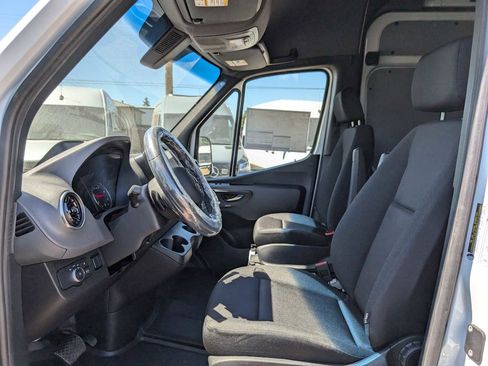 New 2025 Mercedes-Benz Sprinter 2500 image 24