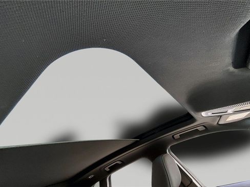 Used 2025 Audi Q5 Premium w/ Convenience Package image 27