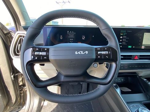 New 2026 Kia Sorento EX FWD image 16