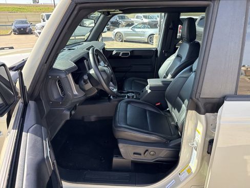 Used 2025 Ford Bronco Outer Banks image 20