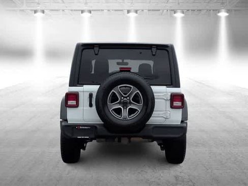 Used 2022 Jeep Wrangler Unlimited Sport image 7