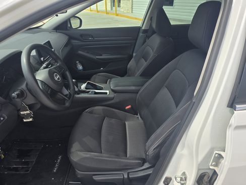 Used 2023 Nissan Altima 2.5 S image 11