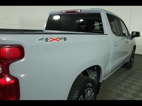 Certified 2024 Chevrolet Silverado 1500 LT AWD/4WD image 21