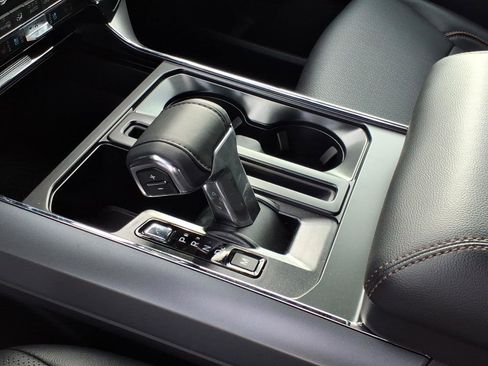 New 2025 Ford F150 Lariat w/ Equipment Group 501A Mid image 10