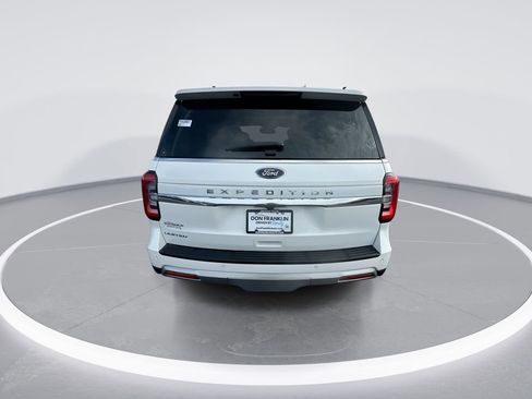 Used 2023 Ford Expedition Limited image 7