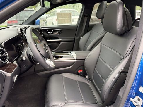 Used 2026 Mercedes-Benz GLC 300 4MATIC image 10
