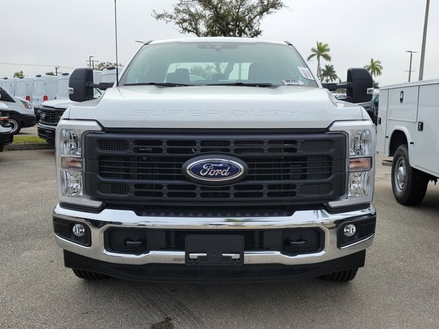 New 2025 Ford F250 XL w/ XL Chrome Package RWD image 2