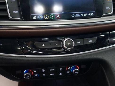 Used 2021 Buick Enclave Avenir w/ Avenir Technology Package AWD/4WD image 42