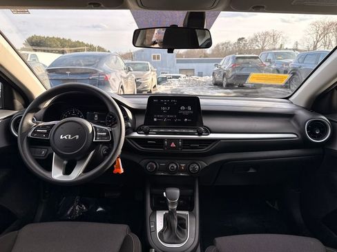 Used 2024 Kia Forte LXS image 18