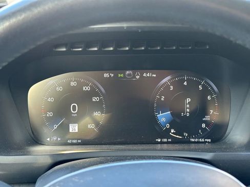 Used 2020 Volvo XC90 T5 Momentum w/ Protection Package Premier image 21