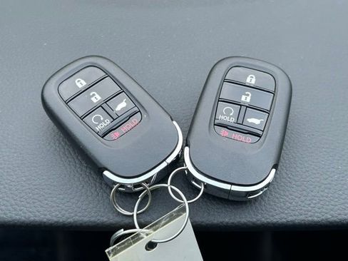 Used 2024 Honda HR-V Sport image 17