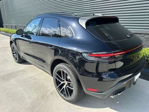 Used 2026 Porsche Macan AWD/4WD image 3
