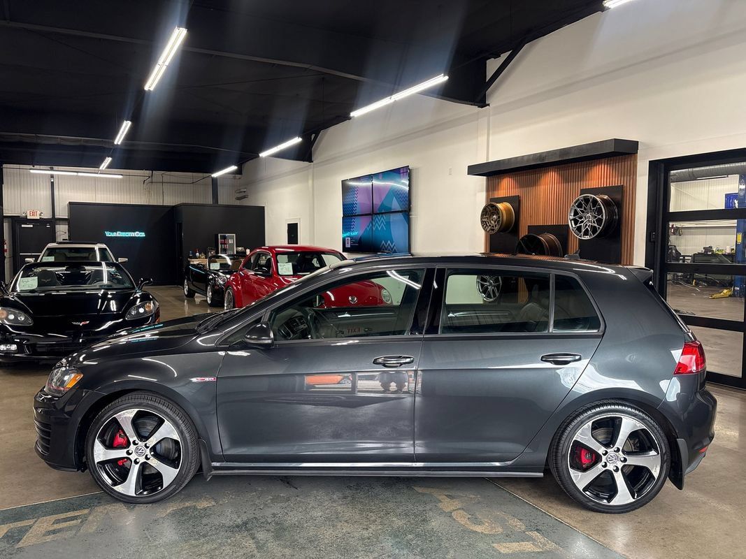 Used 2016 Volkswagen GTI SE w/ Lighting Package (SEL) FWD image 5