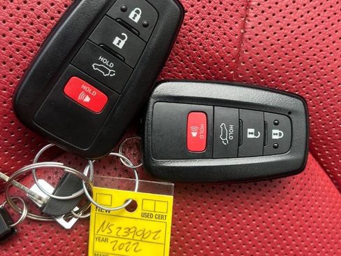 Used 2022 Toyota Highlander XSE image 20