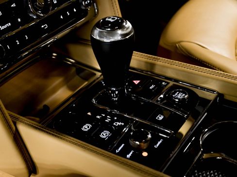 Used 2017 Bentley Mulsanne RWD image 33