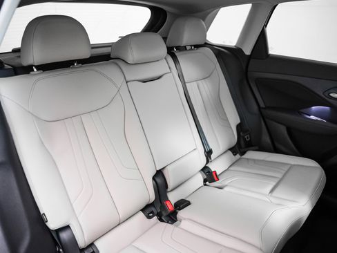 New 2026 Audi Q3 quattro 2.0T image 11