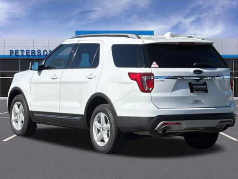 Used 2017 Ford Explorer XLT AWD/4WD image 6