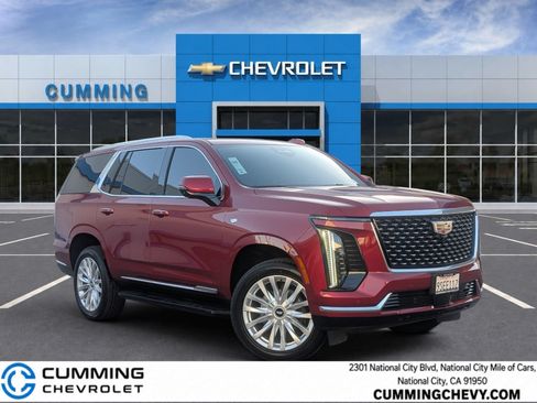 Used 2025 Cadillac Escalade Luxury AWD/4WD image 1