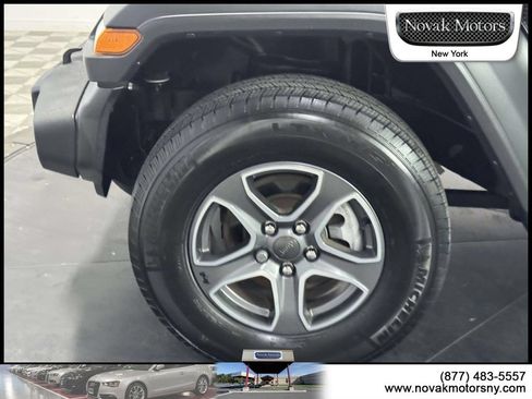 Used 2023 Jeep Wrangler Sport AWD/4WD image 14