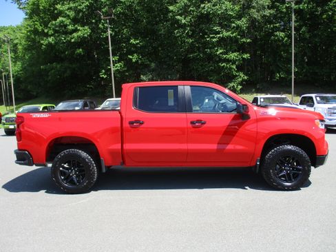 Used 2024 Chevrolet Silverado 1500 LT Trail Boss AWD/4WD image 4
