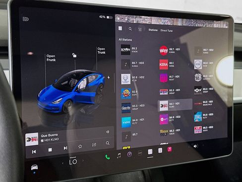 Used 2022 Tesla Model 3 Long Range image 18