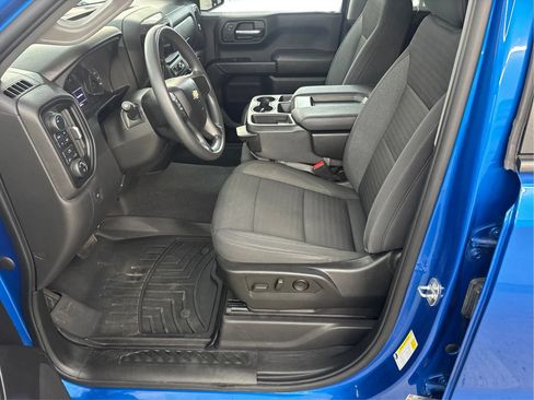 Used 2022 Chevrolet Silverado 1500 Custom w/ LPO, Dark Essentials Package AWD/4WD image 13