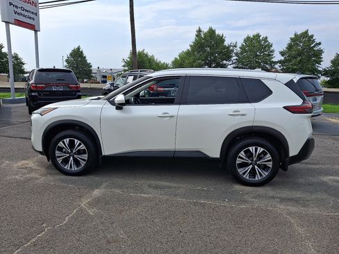 Certified 2023 Nissan Rogue SV w/ SV Premium B Package AWD/4WD image 4