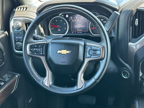 Used 2023 Chevrolet Silverado 2500 High Country w/ Z71 Off-Road Package image 12