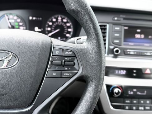 Used 2016 Hyundai Sonata SE image 36