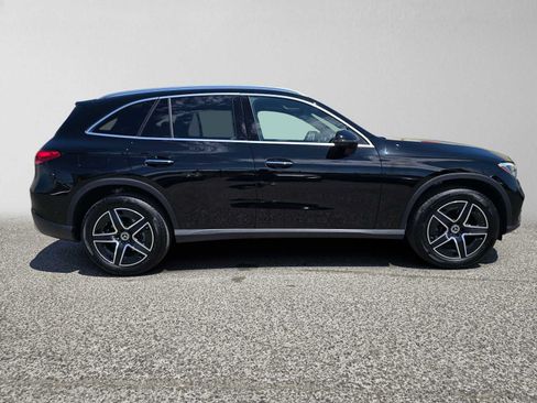 Used 2026 Mercedes-Benz GLC 300 4MATIC image 3