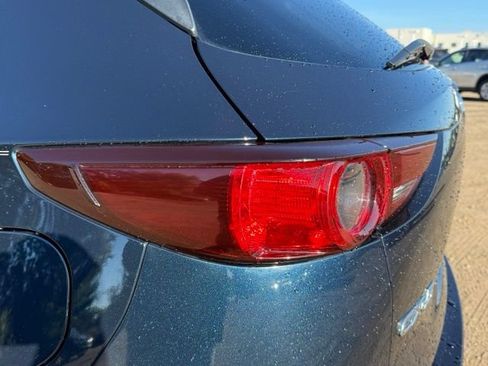 Used 2017 MAZDA CX-5 Touring FWD image 12