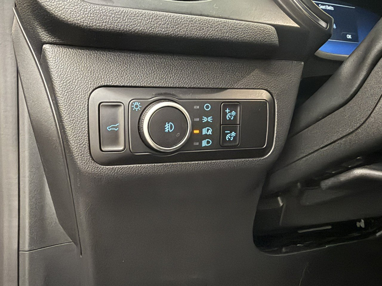 Certified 2025 Ford Escape Platinum AWD/4WD image 22
