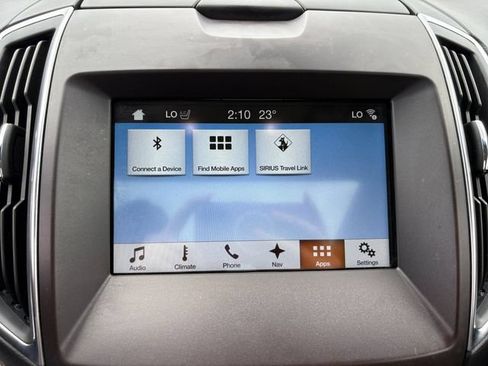 Used 2018 Ford Edge Titanium w/ Equipment Group 302A AWD/4WD image 24