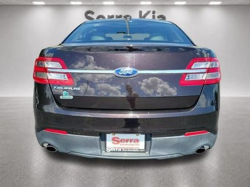 Used 2014 Ford Taurus SE FWD image 4