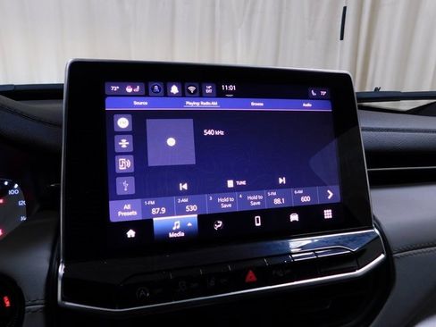 Used 2024 Jeep Compass Limited image 28