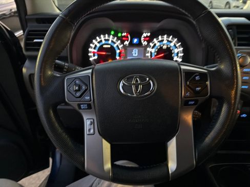 Used 2016 Toyota 4Runner SR5 image 17