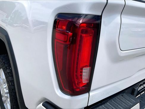 Used 2022 GMC Sierra 2500 Denali w/ Technology Package AWD/4WD image 28