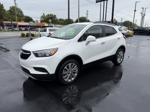 Used 2020 Buick Encore Preferred image 3