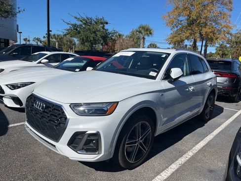 Used 2023 Audi Q5 e Premium image 5