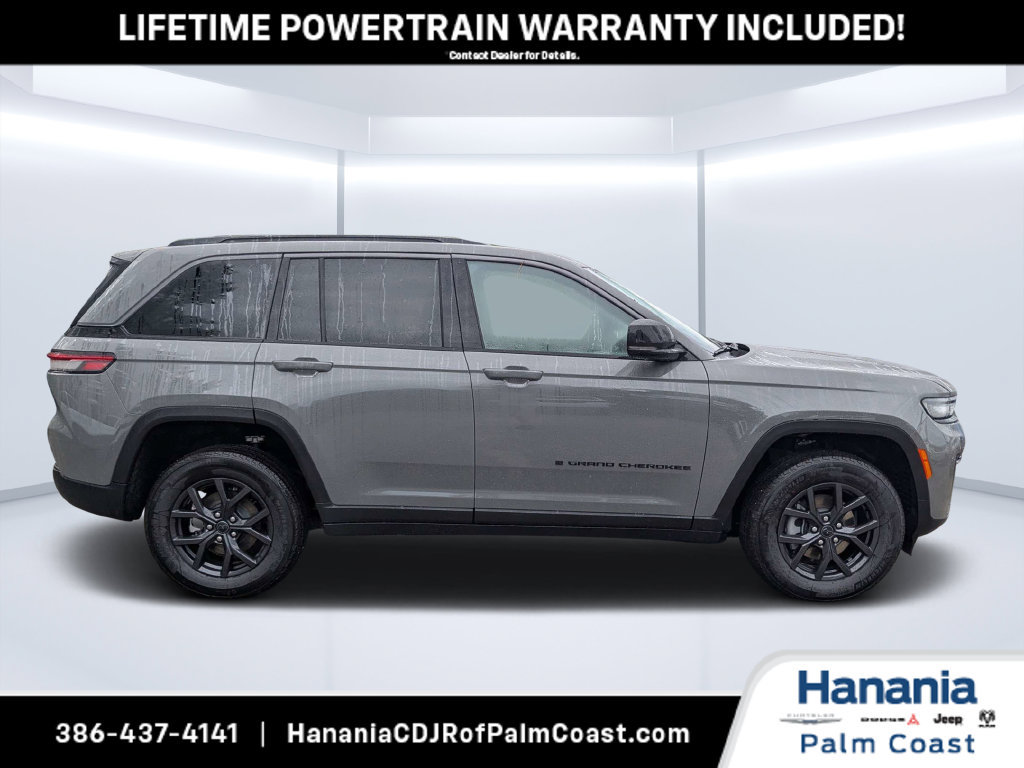 New 2027 Jeep Grand Cherokee Altitude RWD image 2