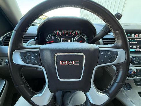 Used 2019 GMC Yukon SLT w/ Premium Edition AWD/4WD image 21