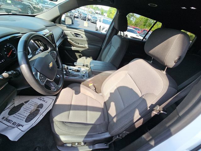 Used 2023 Chevrolet Traverse LT FWD image 21