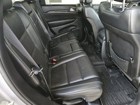 Used 2016 Jeep Grand Cherokee Overland AWD/4WD image 37