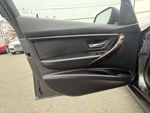 Used 2015 BMW 320i xDrive Sedan image 24