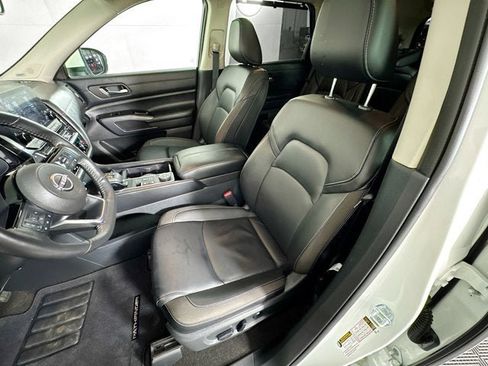 Certified 2023 Nissan Pathfinder SL w/ SL Premium Package AWD/4WD image 18