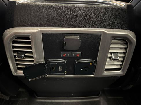 Used 2019 Ford F250 Platinum w/ Platinum Ultimate Package AWD/4WD image 25