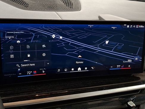 Used 2024 BMW X7 xDrive40i w/ M Sport Package image 15